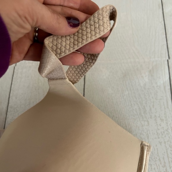 Vanity Fair 40DD wired lightly padded comfort straps beige - Picture 5 of 6